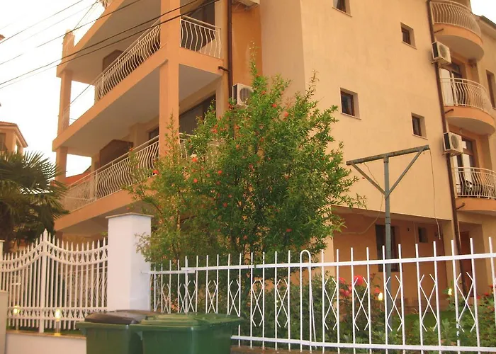 Opal בית הארחה רבדה